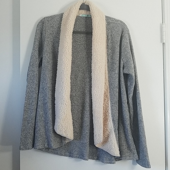 Maurices Sweaters - Maurices Drapey Faux Shearling Gray Sweater